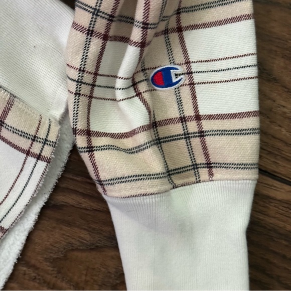 Champion Reverse Weave Plaid Crop Sweatshirt - Picture 2 of 5